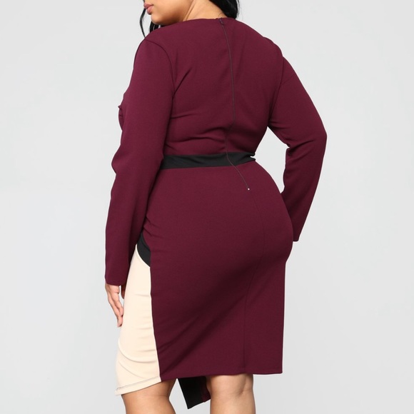 Colorblock Plum Dress - Picture 2 of 2